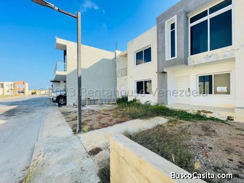 Townhouse en venta Puerta Maraven cod rah 23-29529