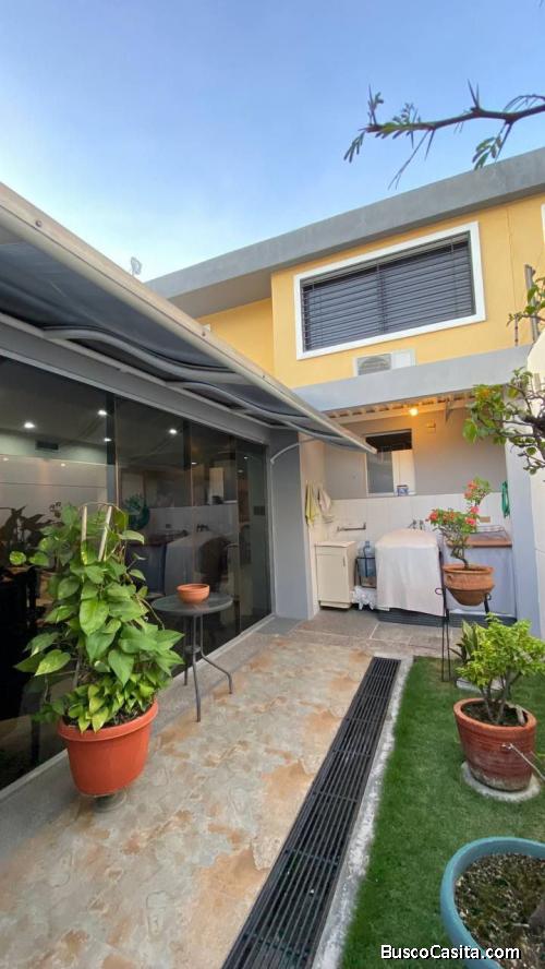 TOWN HOUSE EN URB CEDRAL COUNTRY