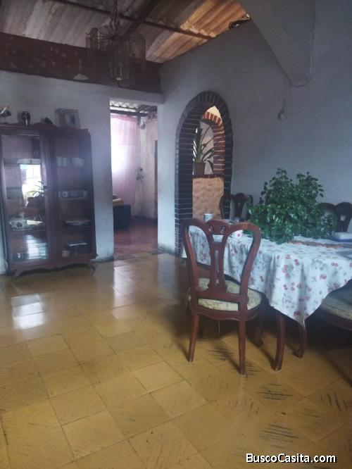 Casa comercial en Carrera 16 con calle 37 y 38