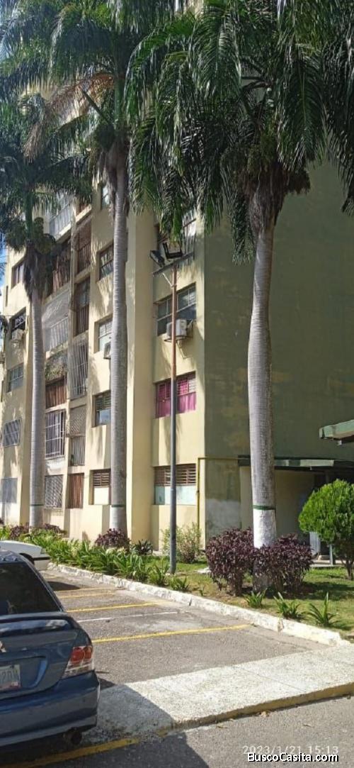 Apartamento en Residencia Los Girasoles.