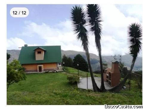CHALET CON ANEXO, CERCA DE LA COLONIA TOVAR
