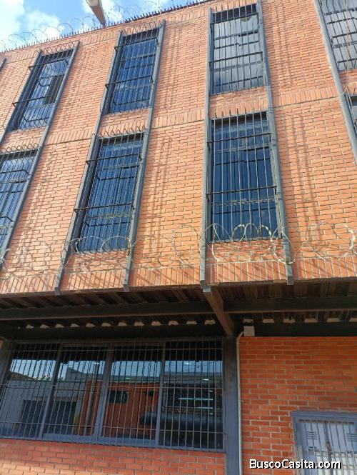  Espectacular Edificio moderno cerca de la 42