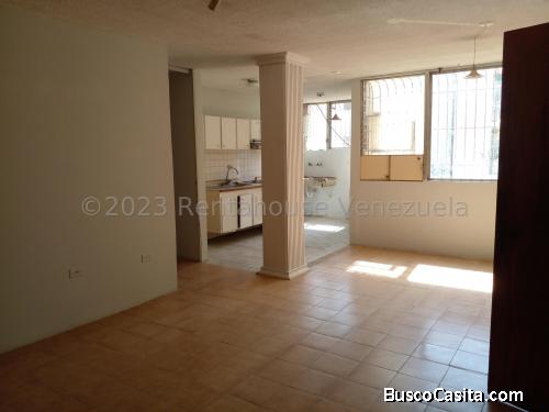 DG VENDE APARTAMENTO EN EL PINAR MARACAIBO