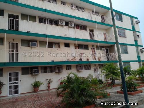 dg vende amplio apartamento en el porton maracaibo