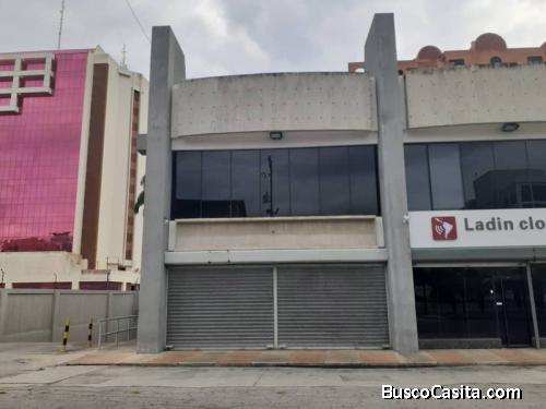 Local Comercial 181,05M² C.C Parral Plaza
