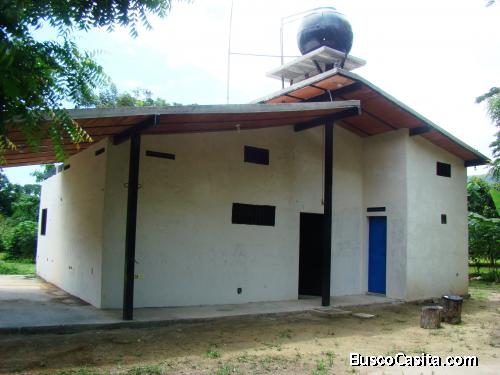 Se vende terreno 5000 mts2 con chatet en Ocumare de la costa