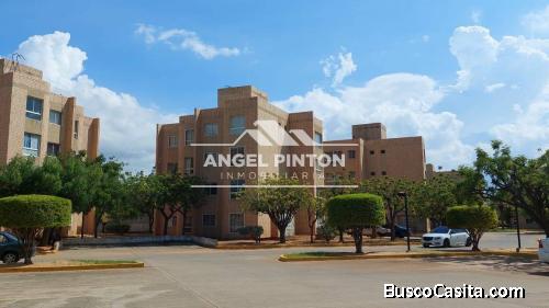 APARTAMENTO VENTA   MILAGRO NORTE MARACAIBO API 4615 ELIDA HERNANDEZ ANGEL PINTON FS T. W.