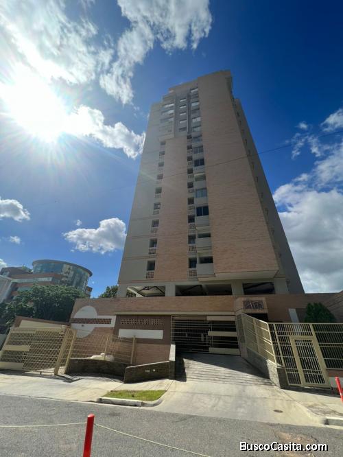 Tomasa Salazar Alquila PH Edificio ARIA, La Trigaleña