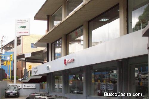 Vendo Excelente Local Comercial en Avenida Principal de Boleíta Norte