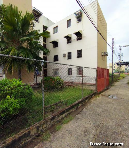 Beraca 001 Apartamento En Urbanización El Trébol, Maracay