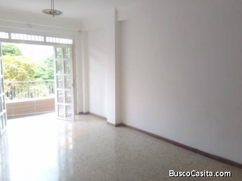 Apartamento residencial, ubicado en el Paraíso, Avenida O Higgins, 64