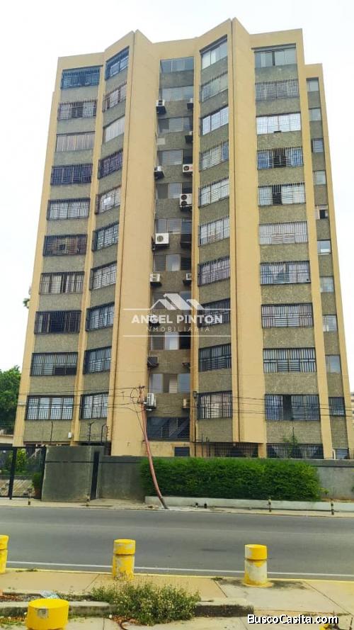 APARTAMENTO VENTA AV. CECILIO ACOSTA MARACAIBO API 4583 ELIDA HERNANDEZ ANGEL PINTON FS TEAM WORK