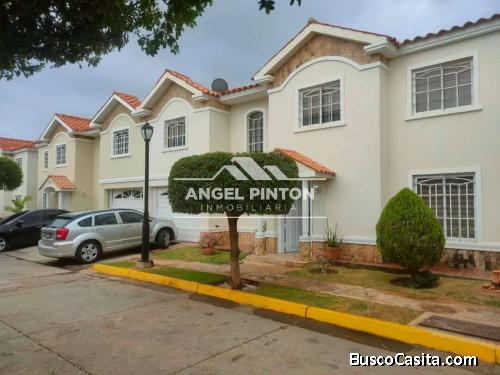 CONJUNTO CERRADO ALQUILERAV DR PAUL MORENO  API 6555 ELIDA HERNANDEZ ANGEL PINTON FS T.W.