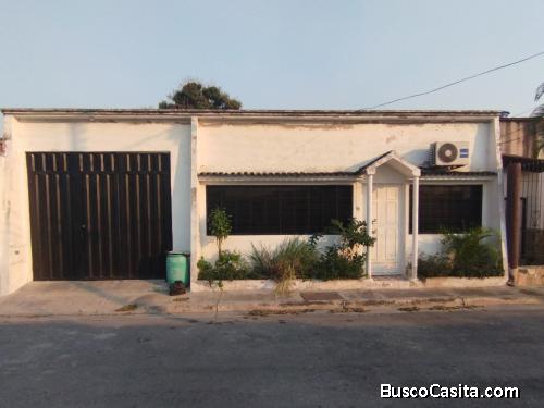 Beraca 001 Venta Casa Semi Amoblada Urbanización Montaña Fresca, Maracay