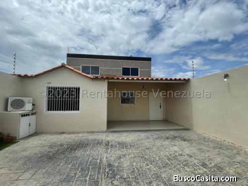 Casa en Venta en la Puerta Maraven cod rah 23-32951