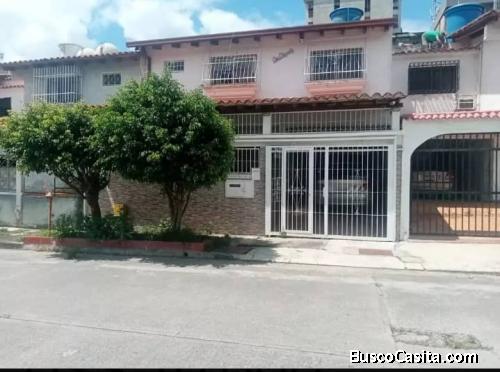 VENDO CASA EN PALO VERDE 