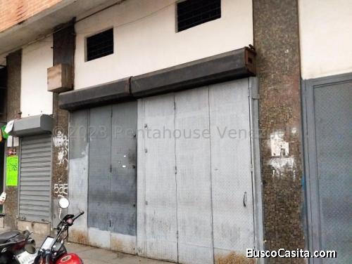 Excelente local  pie de calle.