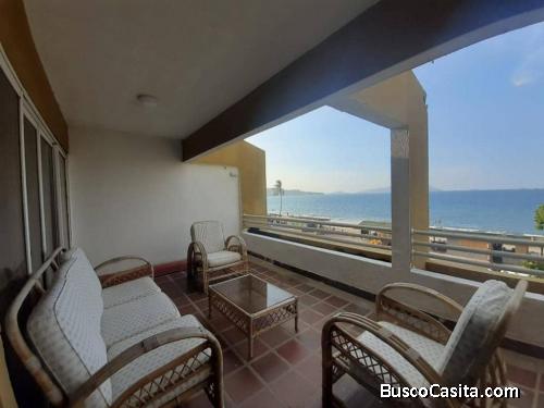 EN VENTA APTO. EN EL C.R. VILLASOL SUITES, LECHERIA