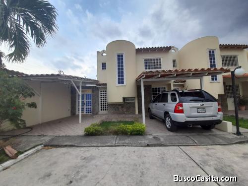 Townhouse En Urb Tamarindo Villas, Cabudare