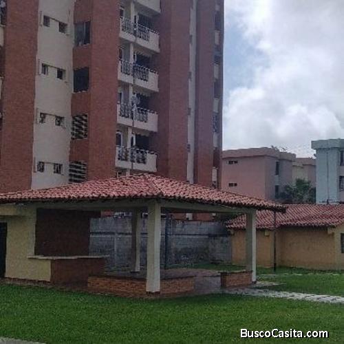Apartamento En Urb. Roca Amazonas