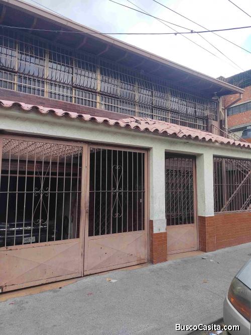 JULIET LONDOÑO DE SKY GROUP FOCUS VENDE CASA-QUINTA EN EL CEMENTERIO, CARACAS