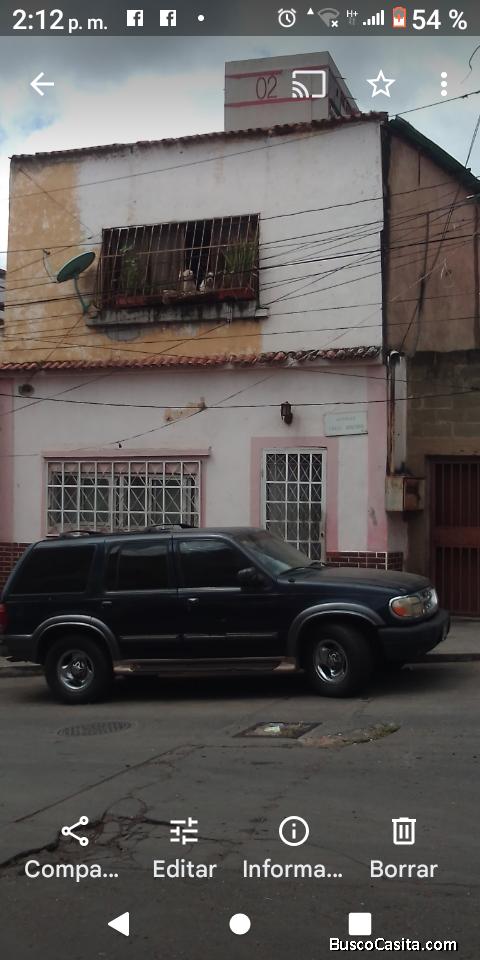 Vendo casa multifamiliar 2 plantas 288mts