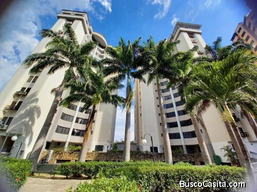 SKY GROUP PLATINUM Alquila apartamento  sin amoblar en Conjunto Residencial Las Aves