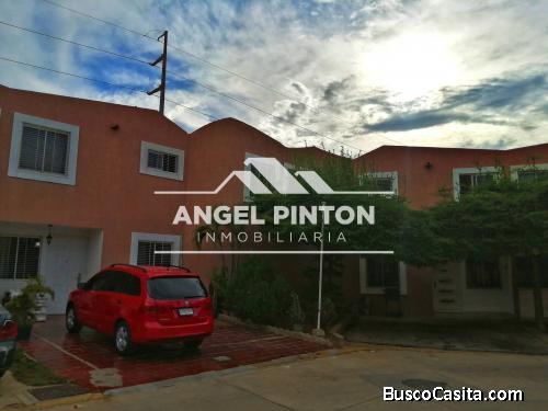 CASA EN VENTA VILLA CAMPO ALTO CIUDADELA FARIA MARACAIBO API 4805ELIDA HERNANDEZ ANGEL PINTON FS T.