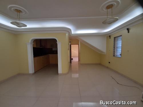 REMAX ACCION vende casa o TownHouses 188545 Coro. Precio de oportunidad 