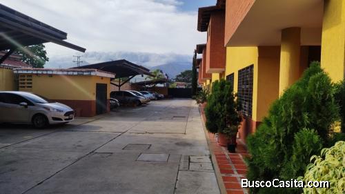 FARITH MOTA VENDE TOWNHOUSE EN NAGUANAGUA  ATTH-237