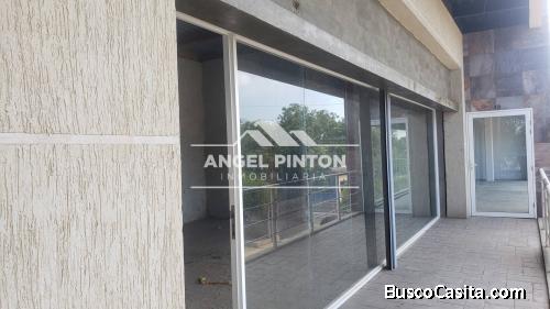 LOCAL COMERCIAL # 11 VENTA C.C. PLAZA OESTE MARACAIBO API 4740 LEYDA VANEGAS 04146789451