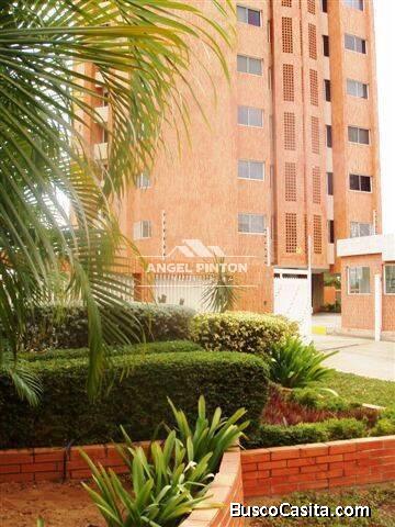 APARTAMENTO EN ALQUILER AV EL MILAGRO MARACAIBO API 4609 ELIDA HERNANDEZ ANGEL PINTON FS T.W.
