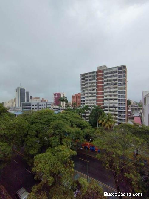 FARITH MOTA VENDE PENTHOUSE DUPLEX EN BQTO  FOB-A-248