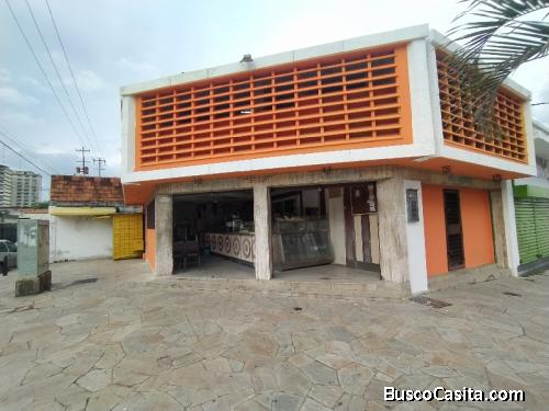 FARITH MOTA VENDE LOCAL COMERCIAL EN VALENCIA  FOL-435