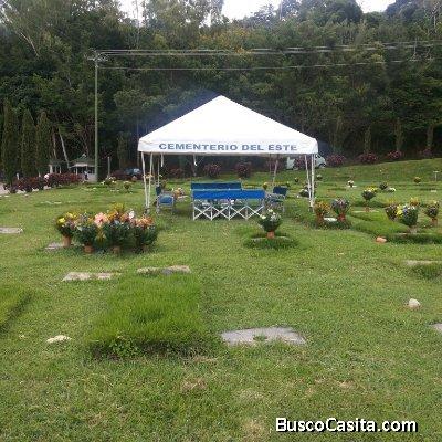 se vende Parcela F, G, H SECCIÓN 215-30-III Cementerio del este