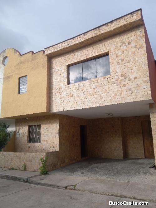 Se Vendo Town Amplio y Acogedor house en Mangos Paradise naguanagua 180342