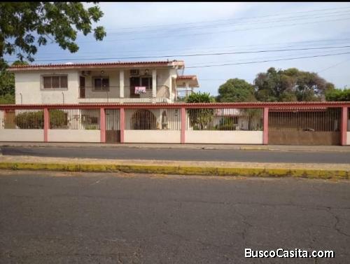 Casa en Calabozo (Guarico) en Venta, Av. 23 de Enero, 559 m2, 5 dormitorios, 4 baños