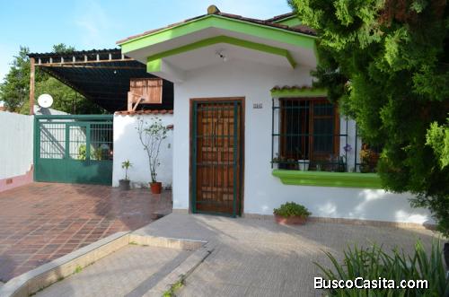 Eglée Suárez Alquila anexo tipo apartamento en Valles de Camoruco