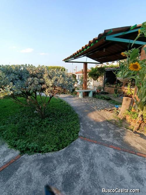 hermosa casa con ampliaciones, remodelada, amoblada y equipada en Urbanización privada en Cabudare