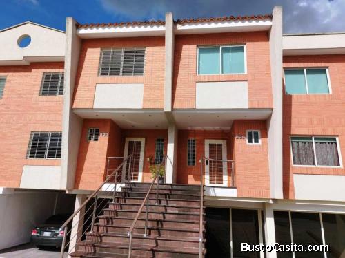 Venta Town House Resid. Doral Park, Urb. Mañongo