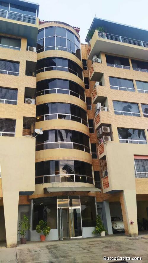 Eglée Suárez vende Apartamento en Mañongo, Residencias Santa Teresita.
