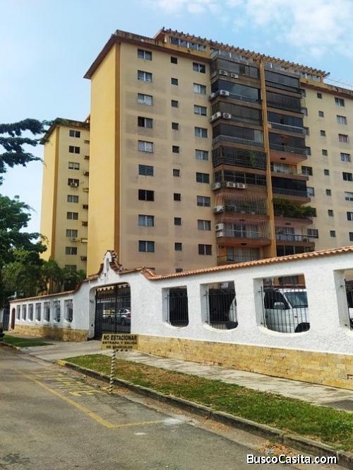 Eglée Suárez vende apartamento en Residencias Andalucía en la Urbanización La Viña