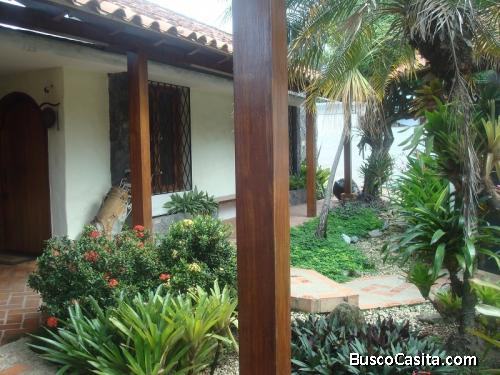 Eglée Suárez vende hermosa casa en la urbanización Guaparo en Valencia Edo Carabobo.