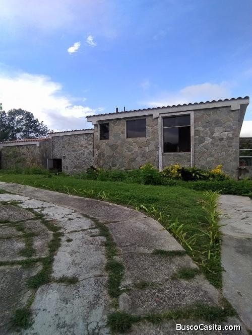 Eglée Suárez vende casa en Urb. La Entrada I 