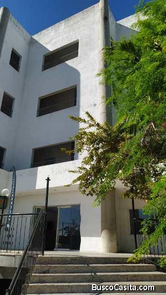 Eglée Suárez vende Local para consultorio en el Hospital Metropolitano del Norte, Naguanagua