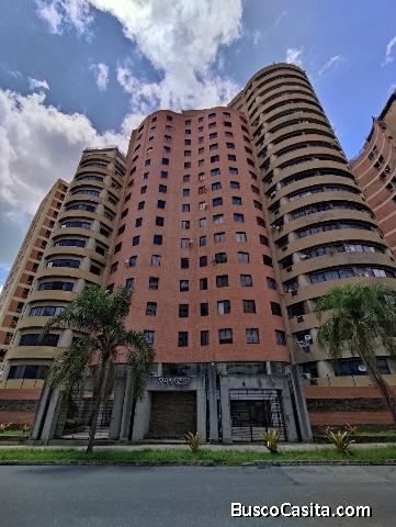 Eglée Suárez Alquila Bello Apartamento en Urb. Los Mangos