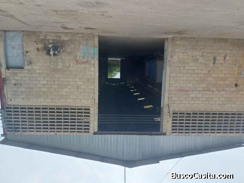 Empresario inversionista se ofrece en arrendamiento galpón con conveniente distribución de espacios