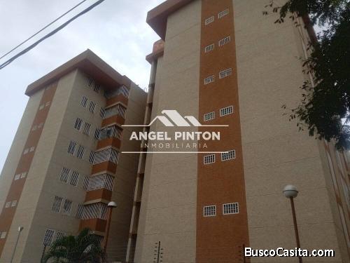 APARTAMENTO EN VENTA EN CIRCUNVALACION 2 MARACAIBO API 5154 ELIDA HERNANDEZ ANGEL PINTON FS T.W.
