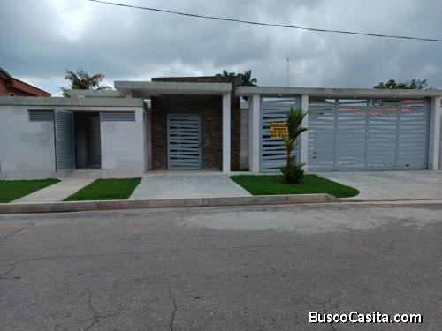 Eglée Suárez vende Espectacular Casa a estrenar en Urbanización Guaparo