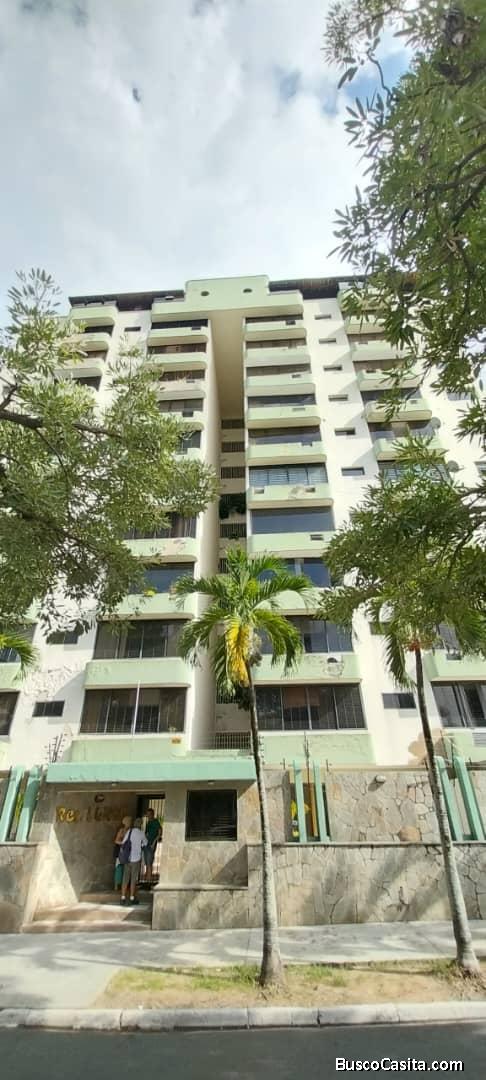 Eglée Suárez vende apartamento en Urb. Valles de Camoruco